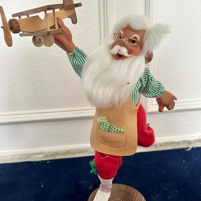Santa Workshop - Joseph & Irene Toth