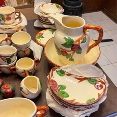 Vintage Franciscan Apple Dinnerware Set