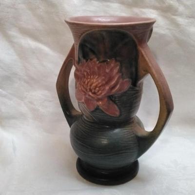Roseville USA Pottery Vase 74-7