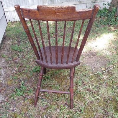 Two Vintage Windsor Chairs (OB4-BBL)