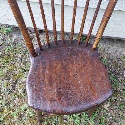 Two Vintage Windsor Chairs (OB4-BBL)
