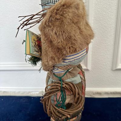Hand Carved Santa by Pam and Terry Montandon