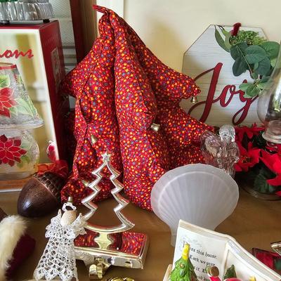 Collection of Christmas Decor & More  (OB1-JS)