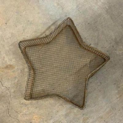 Metal Star Basket