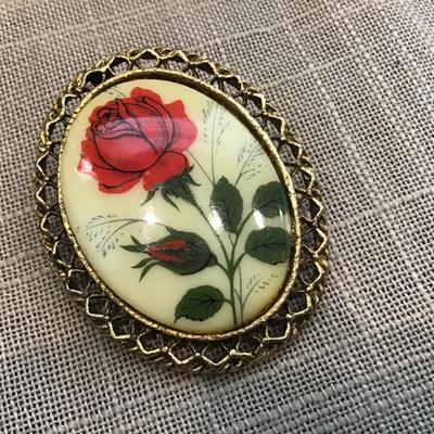 Vintage Red Rose Cameo Porcelain Gold Tone Brooch Pin  Pendant
