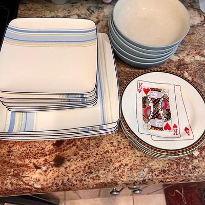 Mixed Lot Dinnerware