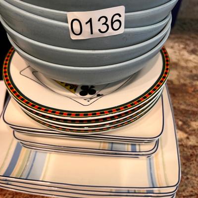 Mixed Lot Dinnerware