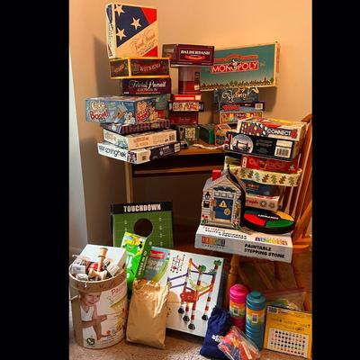 Large Lot Boardgames, Puzzles, Toys