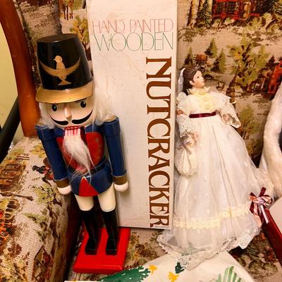 Christmas Decor & Doll Lot