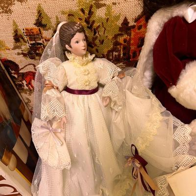 Christmas Decor & Doll Lot