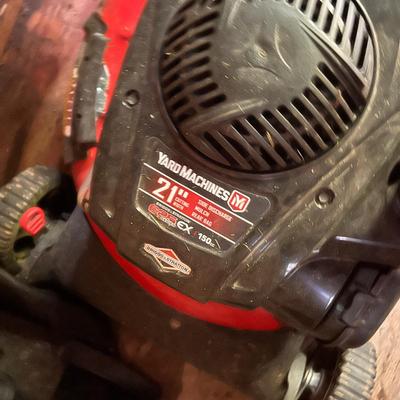 Yard Machines 21" Push Lawnmower Model: 11A-B23Z752