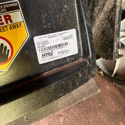 Yard Machines 21" Push Lawnmower Model: 11A-B23Z752