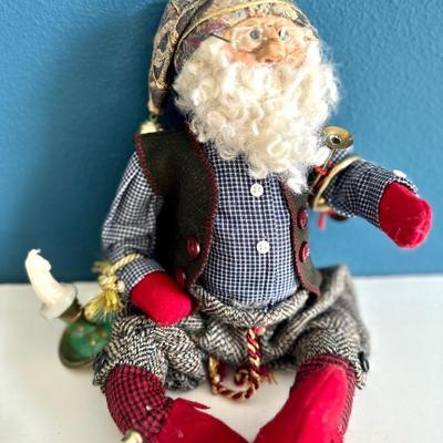 Martha's House - PD Elf by M. Lesch
