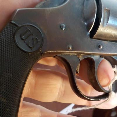 US. Arms flip top, double action revolver 32 cal. est. $125 to $ 190.
