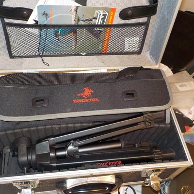 Winchester Variable Power Spotting Scope Kit Complete../ est. $50 to $120
