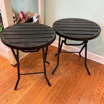 052 Pair of Round Metal Folding Stands