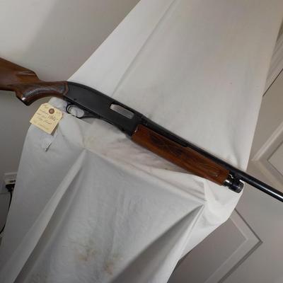 Winchester Model 1200 pump Shot gun. 12 gauge./est. $225 to $475.
