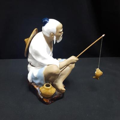 Shinwa Pottery - Chinese Fisherman