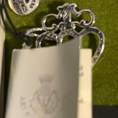 NEW Dreaming of Scotland Luckenbooth Brooch