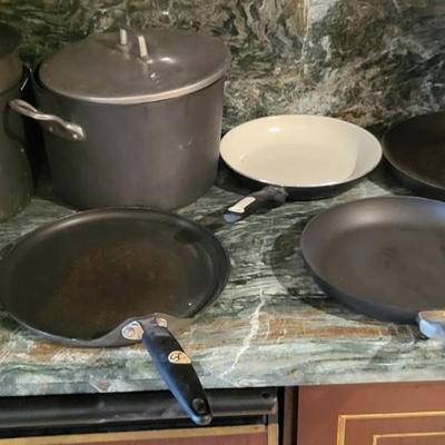 8 Cooking Pot Lot