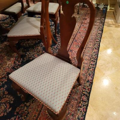 8 Chairs with Dinning Table Including Large Rug