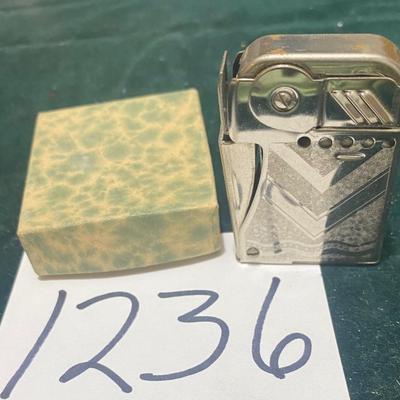 Vintage Roxy Cigarette Lighter