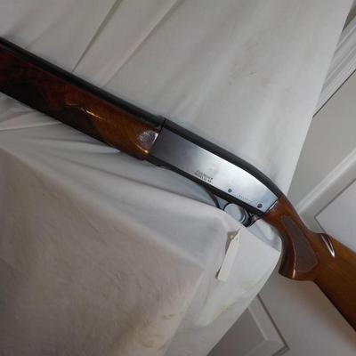 Remington Classic 11-48 12 gauge shot gun. est. $200 to $475.