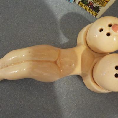 This is for over 18 y.o.'s....Collectable salt & pepper plus vintage matches/ est $10 to ???.