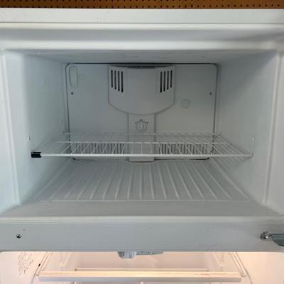 FRIGIDAIRE Garage/Beer Fridge