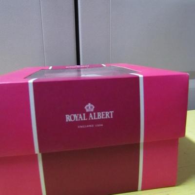 Royal Albert 'Old Country Roses' Seasonal Ceramic Sleigh in Box
