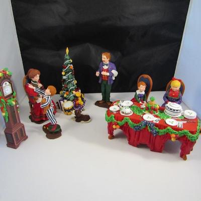 Department 56 'All Through the House' Seasonal Christmas Dinner Table and Decorations Figurines (See all Pictures)