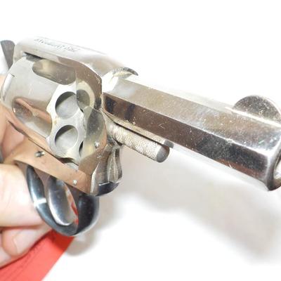 "The American" H & R Arms Worcester, Ma.  firearms, 32 cal. double action./ est. $130to $200.