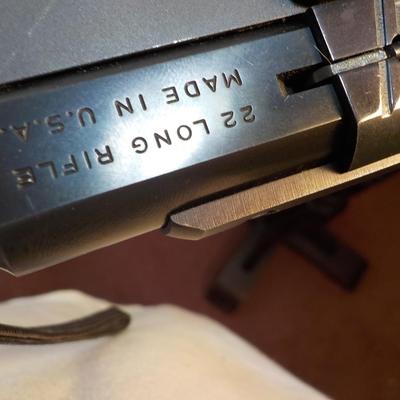 Nice Looking Browning Buck mark  22 cal. pistol/ est . $150 to $375.