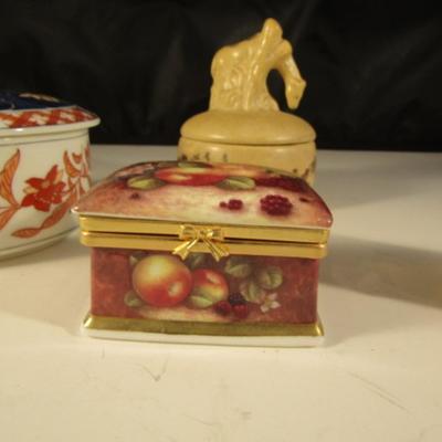 Set of Four Ceramic Trinket Boxes includes Blue Imari and Ayshford
