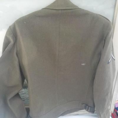 World War 2 Army field dress jacket wool, est. $70 to $150.