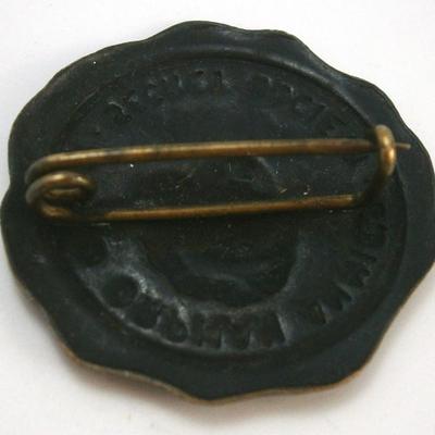 1930's RADIO ORPHAN ANNIE Pin
