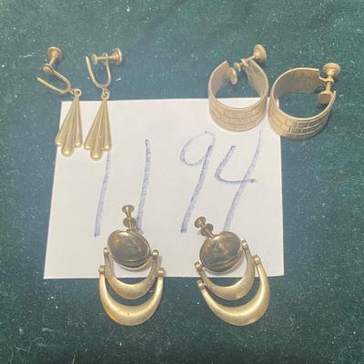 Vintage Clip On Earrings