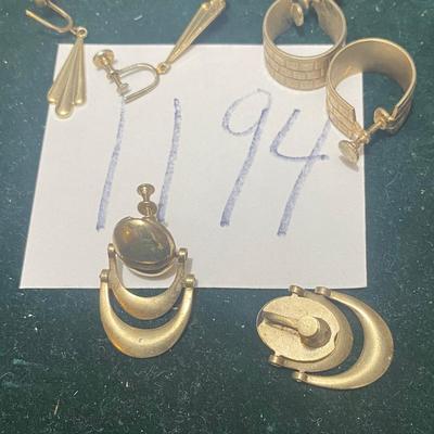 Vintage Clip On Earrings
