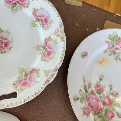 5 Pieces of Misc Plates