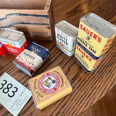 Vintage Spices & Box - 14 Pieces