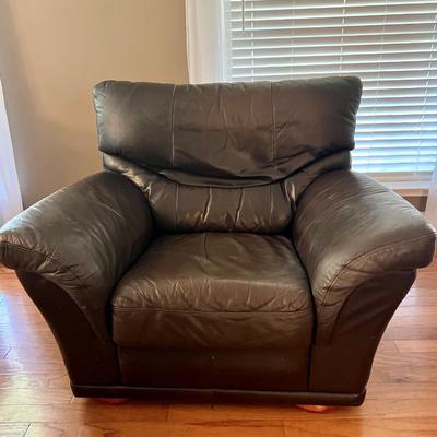 RUBELLI Italian Leather Chair & Ottoman *Read Details