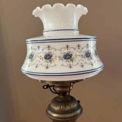 Vintage Quoizel Abigail Adams Milk Glass Globe, Floor Lamp