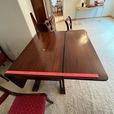 1940's Duncan Phyfe Drop Leaf Table