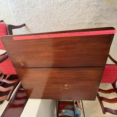 1940's Duncan Phyfe Drop Leaf Table