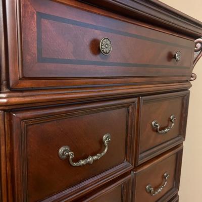 BROYHILL TALLBOY Gentlemenâ€™s Chest