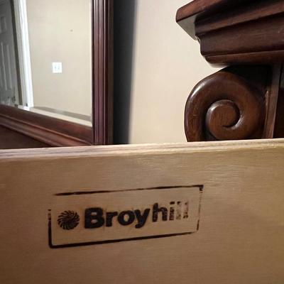 BROYHILL TALLBOY Gentlemenâ€™s Chest