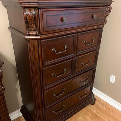 BROYHILL TALLBOY Gentlemenâ€™s Chest