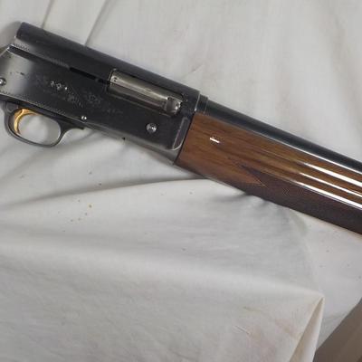 Browning sweet sixteen , 16 gauge shot gun.est. $200 to $400.