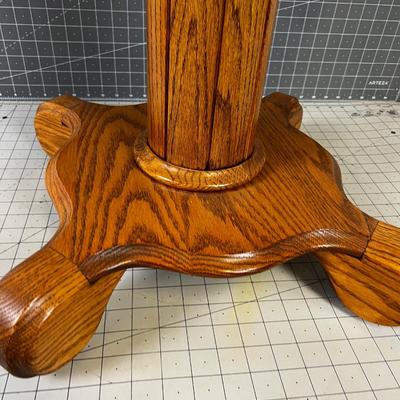 Round Oak End Table 