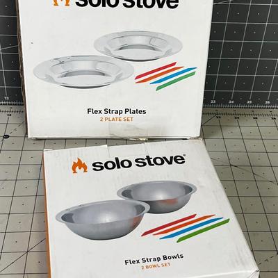 SOLO Flex Strap Plates and Bowls NEW in the Box 